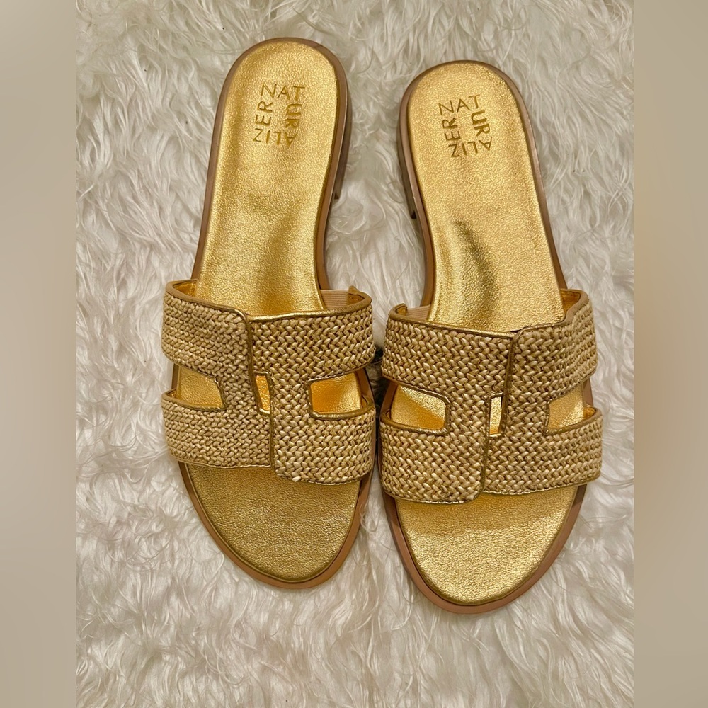 NWOB Naturalizer Fame Slide Sandals in Raffia.Size 11